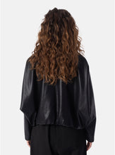 Lade das Bild in den Galerie-Viewer, Vegane Lederjacke REVERIE | Elias Rumelis
