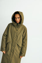 Lade das Bild in den Galerie-Viewer, Funktions Parka „Brooklyn“ Oliv | WithBlack