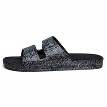 Lade das Bild in den Galerie-Viewer, Vegane Sandale Angie aus recyceltem Material | Black Glitter | Freedom Moses
