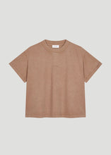 Lade das Bild in den Galerie-Viewer, Ella Boxy T-Shirt Almond Mist Acid | Oh April