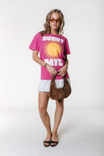 Lade das Bild in den Galerie-Viewer, Sunny Days T-Shirt | Colourful Rebel