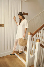 Lade das Bild in den Galerie-Viewer, T-Shirt Kleid mit Spitze ANDREA | Kaffe