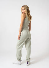 Lade das Bild in den Galerie-Viewer, Dara Top Soft Green | Oh April
