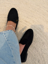 Lade das Bild in den Galerie-Viewer, Veganer Loafer looks like Wildleder | Schwarz
