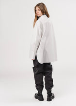 Lade das Bild in den Galerie-Viewer, Woven Blouse Weiß | Karo Kauer Label
