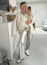 Lade das Bild in den Galerie-Viewer, Shiny Metallic Pants &quot;EMILY&quot; - SUPER SALE
