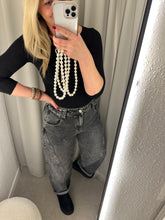 Lade das Bild in den Galerie-Viewer, Barrel Jeans  NERO | Washed Black
