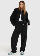 Lade das Bild in den Galerie-Viewer, Baggy Pants | ALIX The Label
