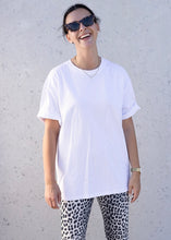 Lade das Bild in den Galerie-Viewer, Basic oversize T-Shirt | Weiß
