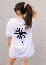 Lade das Bild in den Galerie-Viewer, Unisex &amp; oversize T-Shirt "PALMTREE" | Schwarz &amp; Weiss
