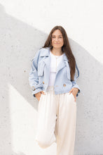 Lade das Bild in den Galerie-Viewer, Cropped Jeansjacke &quot;RUBY&quot;
