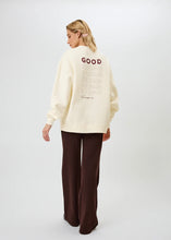 Lade das Bild in den Galerie-Viewer, OV Sweater Good Karma Offwhite | Oh April

