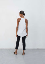 Lade das Bild in den Galerie-Viewer, Top "TINA" long | Outryght - Schwarz, Weiß &amp; Faded Black (washed)
