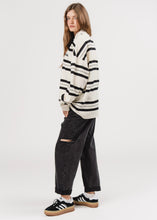 Lade das Bild in den Galerie-Viewer, Poloshirt Stripes KKLBL | Karo Kauer Label
