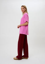 Lade das Bild in den Galerie-Viewer, BF T-Shirt Good Karma Candy | Oh April
