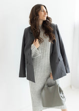 Lade das Bild in den Galerie-Viewer, Blazer "CELIN" | versch. Farben
