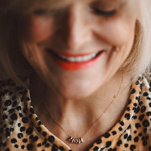 Lade das Bild in den Galerie-Viewer, Forever MOM Kette Mini | Friday Atelier x Tante Frida
