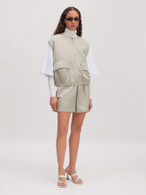 Lade das Bild in den Galerie-Viewer, Yoko Shorts | Edited
