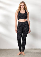 Lade das Bild in den Galerie-Viewer, Leggings Leo Black | Hey Honey
