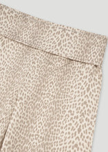Lade das Bild in den Galerie-Viewer, Daisy Flared Leggings Micro Leo Beige | Oh April
