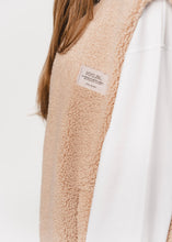 Lade das Bild in den Galerie-Viewer, Teddy Vest | Karo Kauer Label
