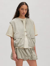 Lade das Bild in den Galerie-Viewer, Weste Veronica | Edited
