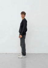 Lade das Bild in den Galerie-Viewer, Sweater "ASHI" unisex | Outryght, Grau &amp; Schwarz
