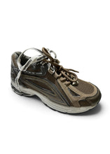 Lade das Bild in den Galerie-Viewer, Herbstlicher Sneaker | Chocolate

