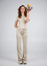 Lade das Bild in den Galerie-Viewer, Daisy Flared Leggings Micro Leo Beige | Oh April
