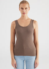 Lade das Bild in den Galerie-Viewer, Tanktop Olivia Taupe | C.O.J
