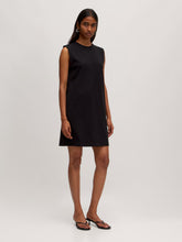 Lade das Bild in den Galerie-Viewer, Parwin Dress | Edited

