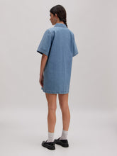 Lade das Bild in den Galerie-Viewer, Denim Dress Asta | Edited
